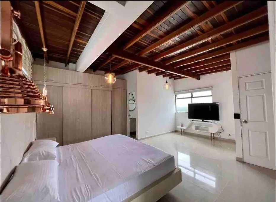 Apartamento Laureles 메딜린 아파트